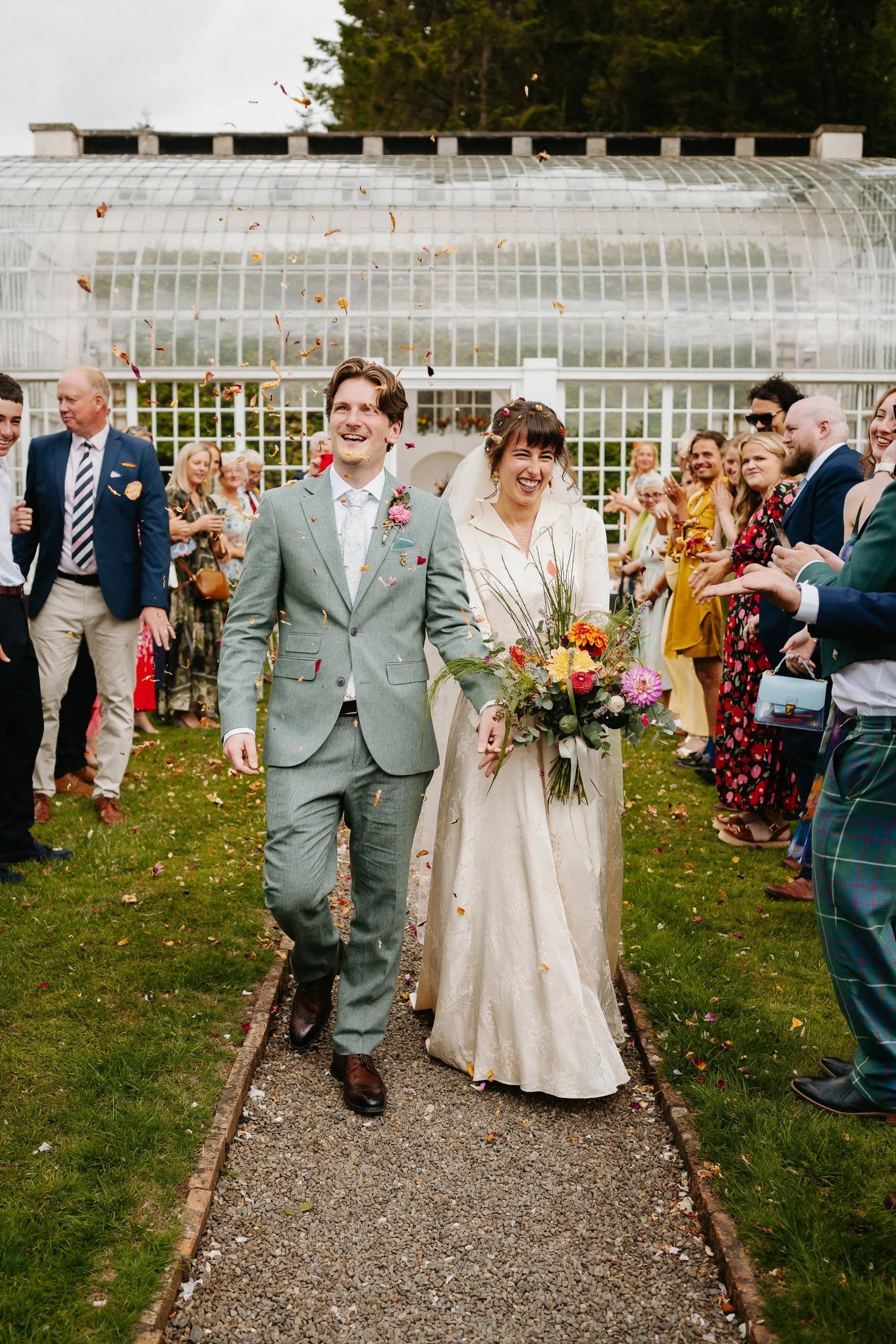 Hopton-Court-Estate-Wedding-Photography-By-Shropshire-Wedding-Photographer-Jamie-Ricketts-Photography-Wedding-Confetti-001-2.jpg