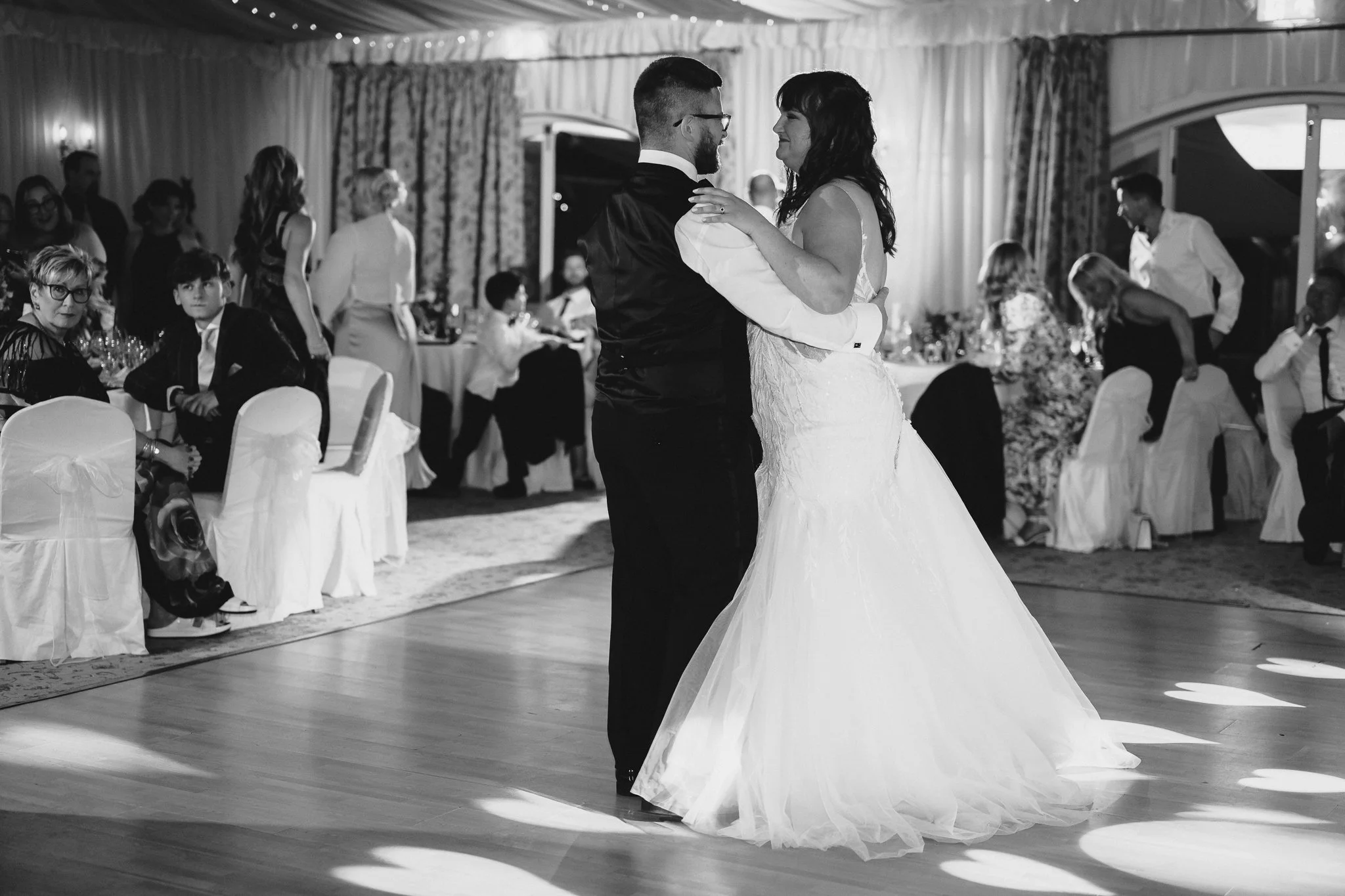 albright-hussey-manor-wedding-first-dance-shrewsbury-jamie-rickett-photography_150.JPG