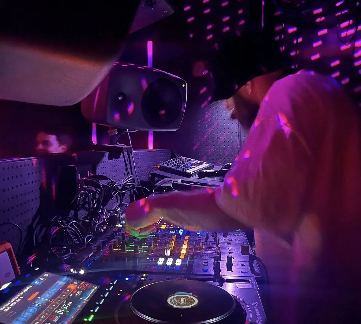 DJ GABE LIVE AT 9
