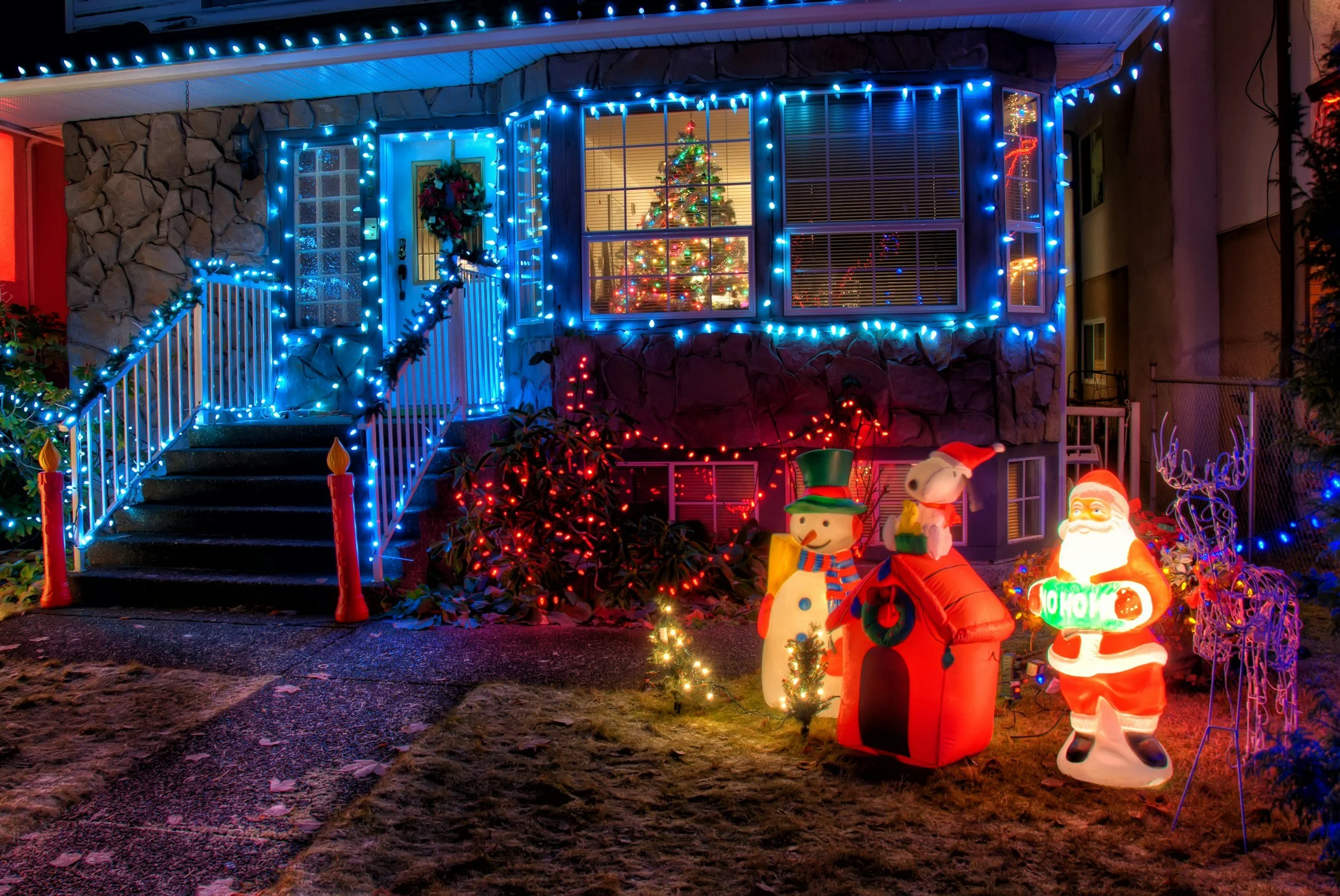 Christmas Holiday Decoration contest