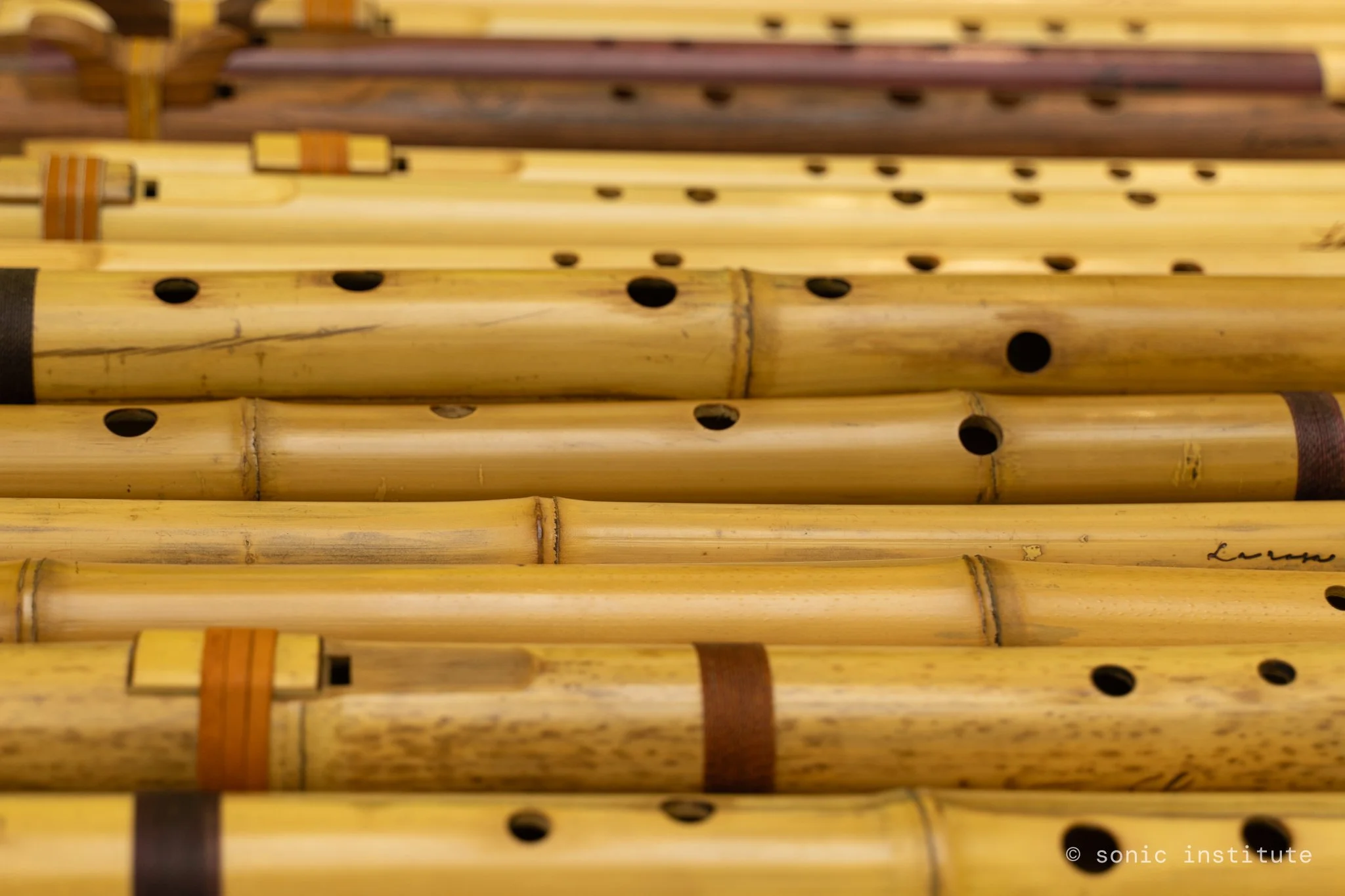 web-allflutes-closeup2-2.jpg
