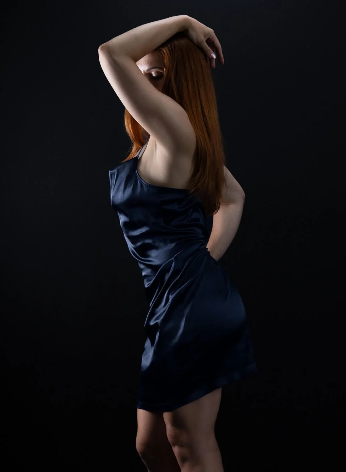 EvaMueller-NinaN_7403-body-portrait.jpg