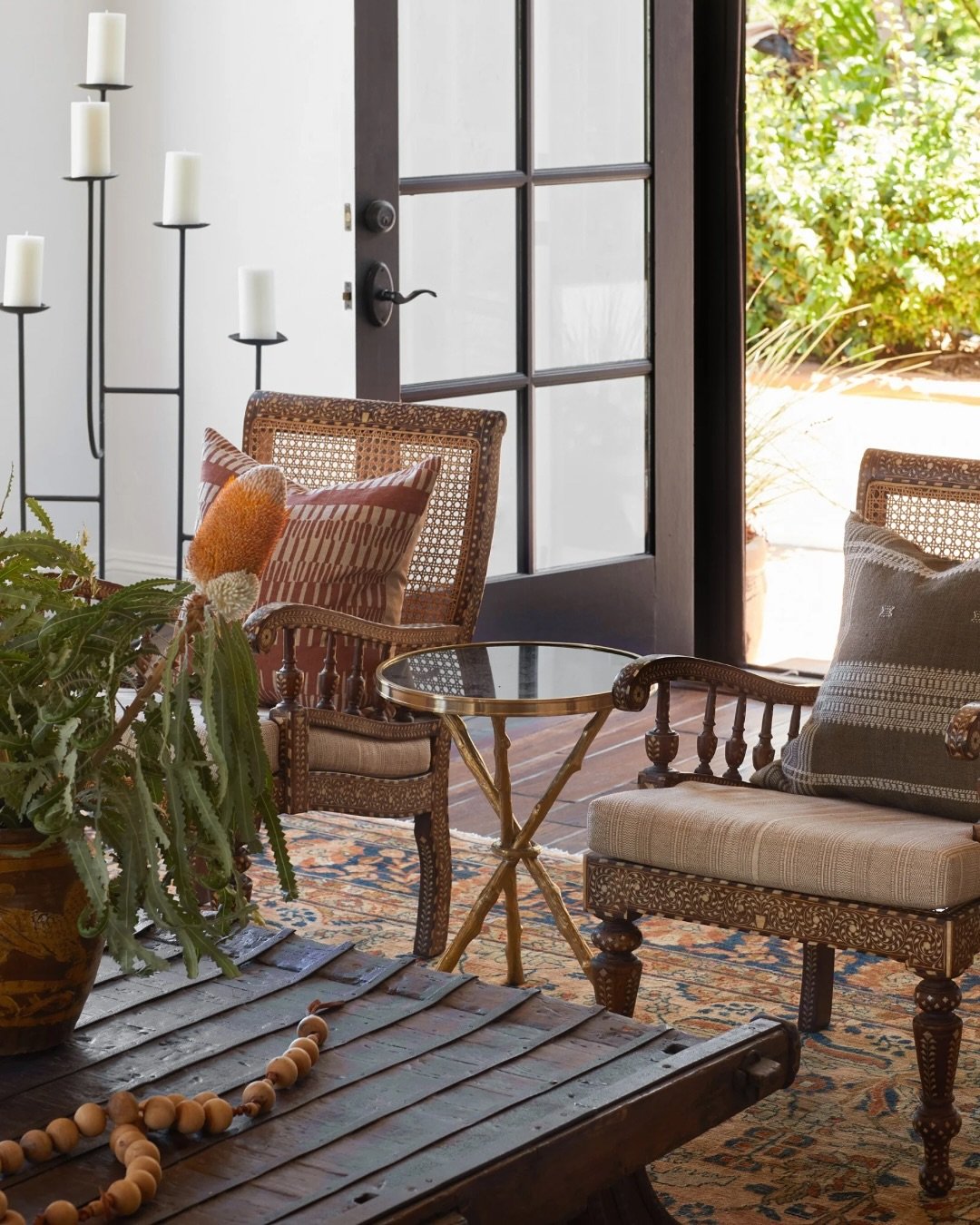 Patterns tell stories. They bring movement, memory, and emotion into a space. Sometimes they whisper. Sometimes
they lead. But when chosen with intention, they never overwhelm&mdash;they harmonize, they alchemize.

#alchemycollective #interiordesignl