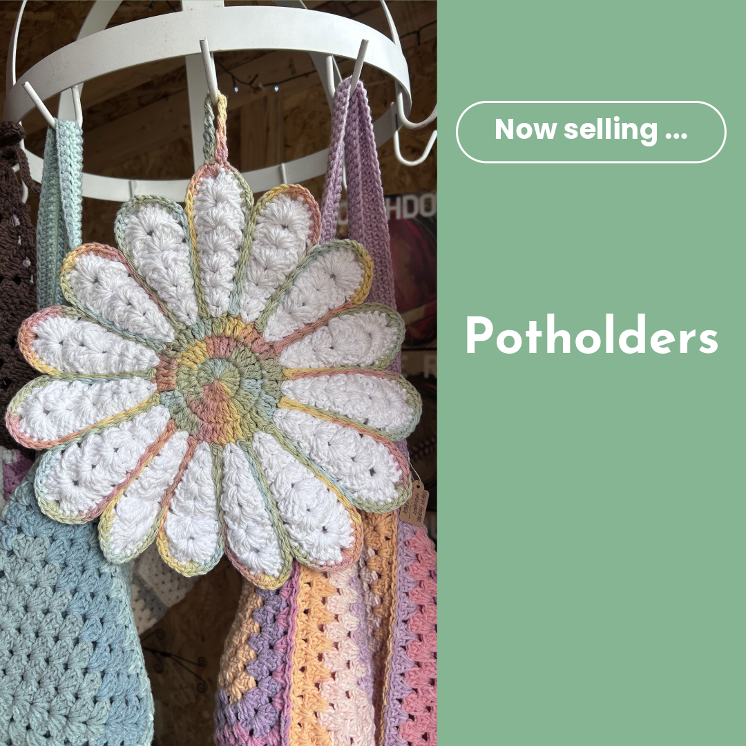 Happi Hooker Crochet Potholders-1.png
