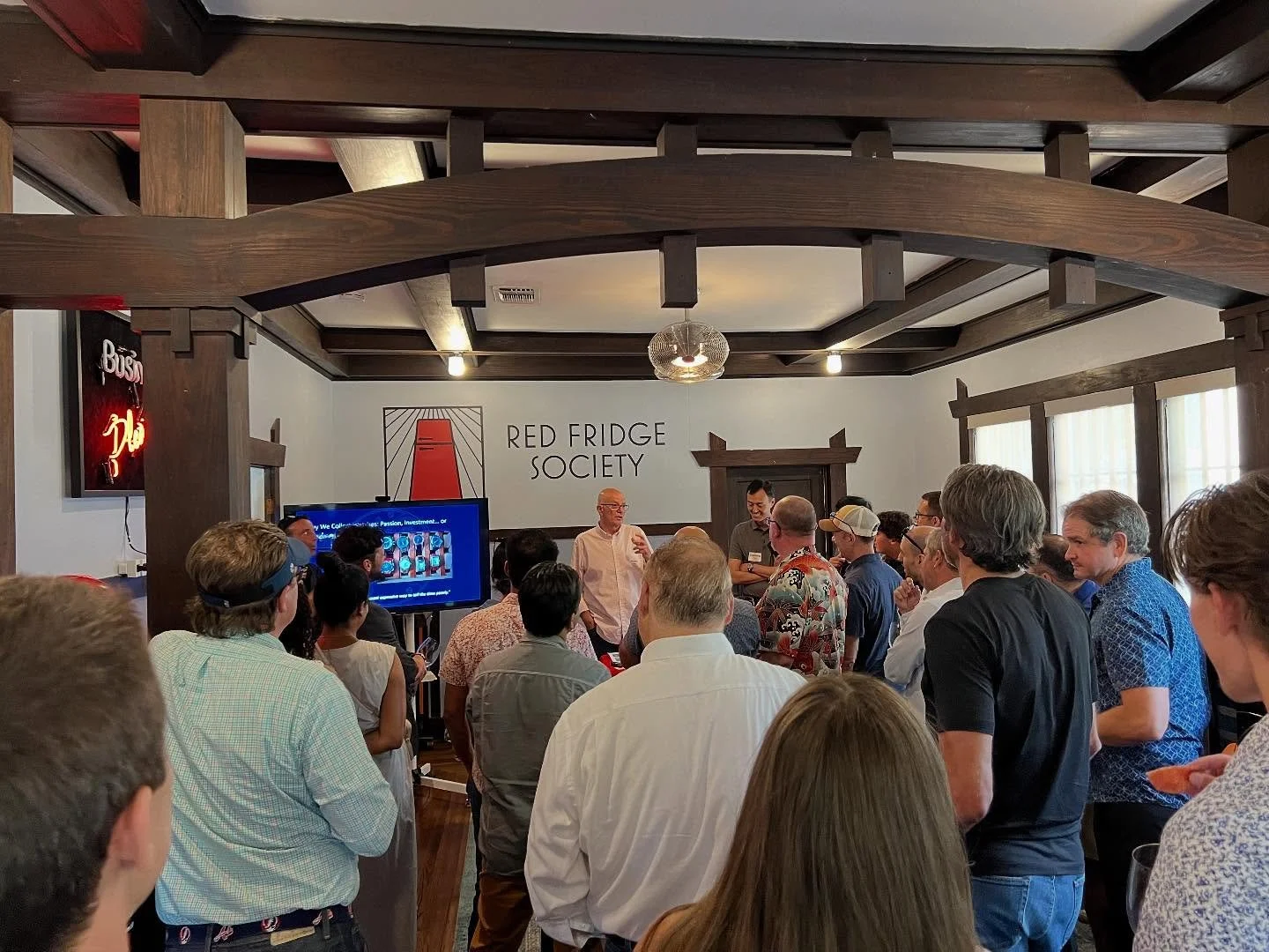 🍷⌚️Wine &amp; Watches

Last week we paired Switchback Ridge pours with some seriously fresh timepieces.

Collectors Garheng Kong, Bill Reid, and Andrei Soran broke down the art and investment of watch collecting.

✨ Takeaway: collecting isn&rsquo;t 