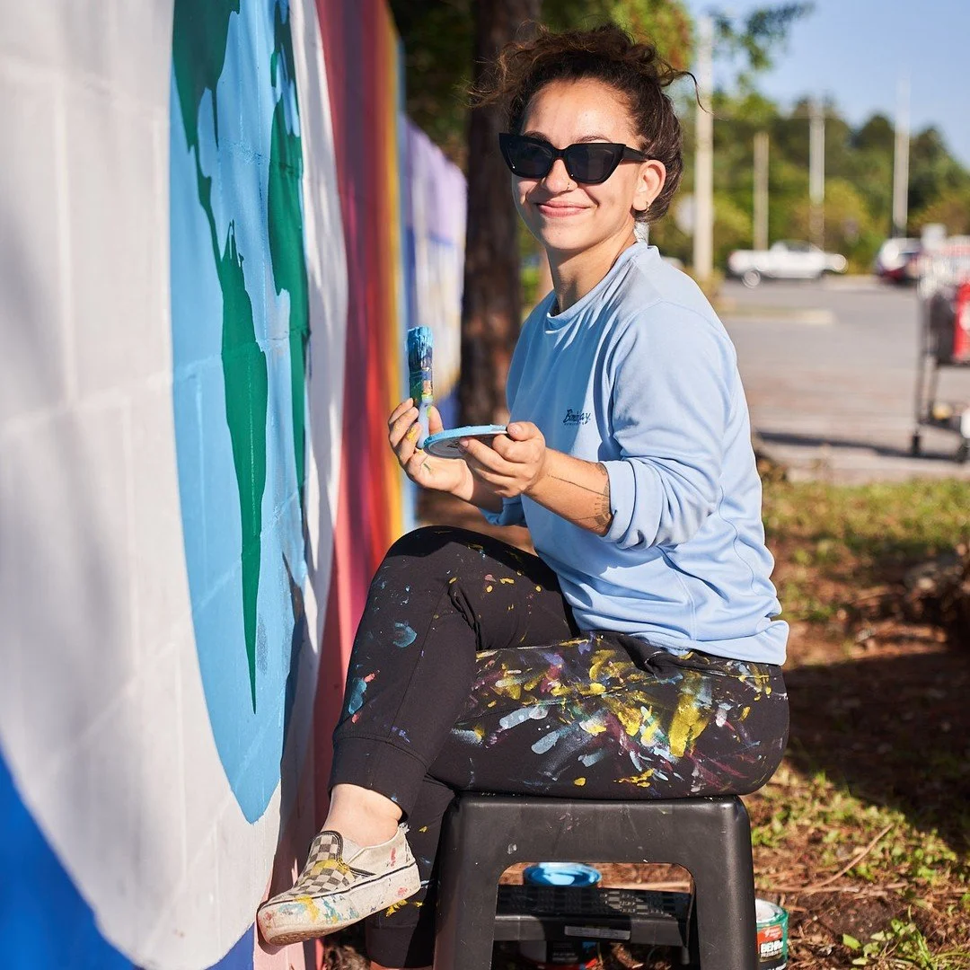 so far there seems to be a direct correlation: the dirtier the clothes, the better the mural. 

I don't make the rules but I sure have fun with them 🤸&zwj;♀️🌈✨