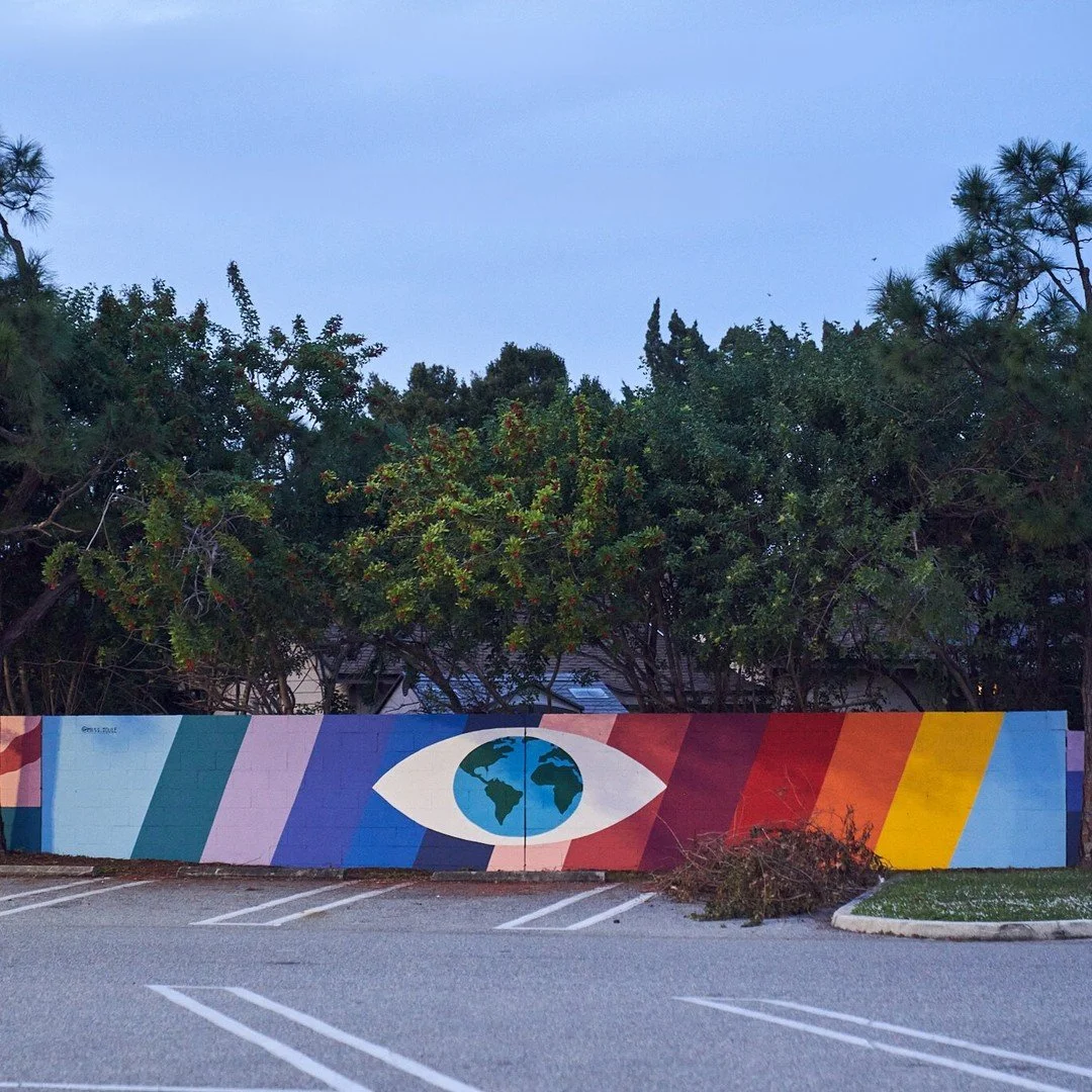 👁
it's all about perspective,

close up to one of my favorite parts from this piece in the Space Coast, Port Saint John. these are 2 walls out of the 18 total walls completed in the project. 

#streetart #muralart #spacecoast