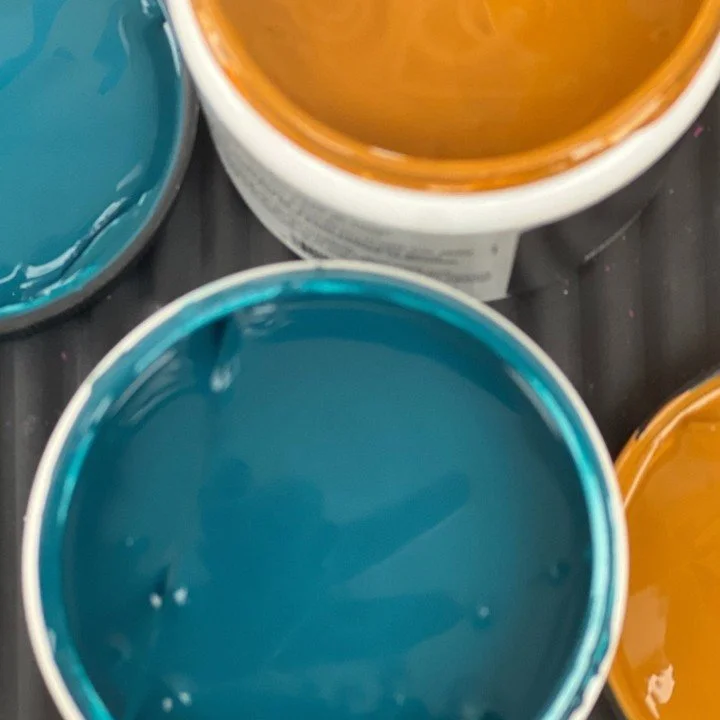 can you find the peace sign? 
happy lunes ✌💙