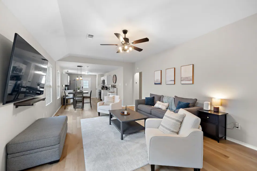 Tomball - 6 Guests, 3 Bedroom, 2 Bathroom