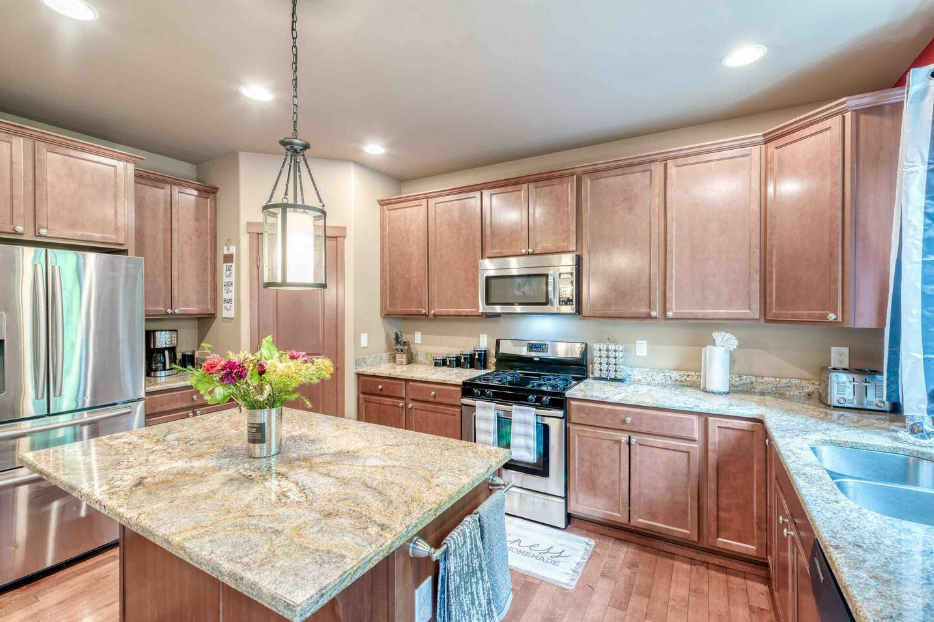 Bothell - 7 Guests, 5 Bedroom, 3 Bathroom