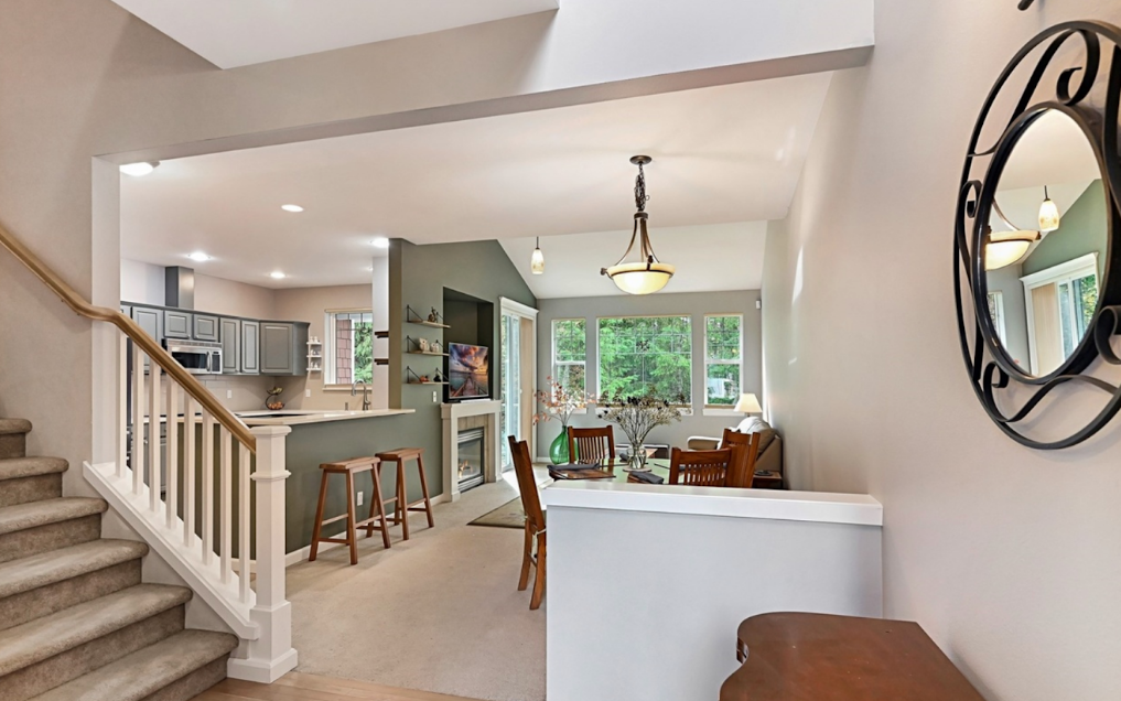 Snoqualmie - 4 Guests, 2 Bedroom, 2 Bathroom