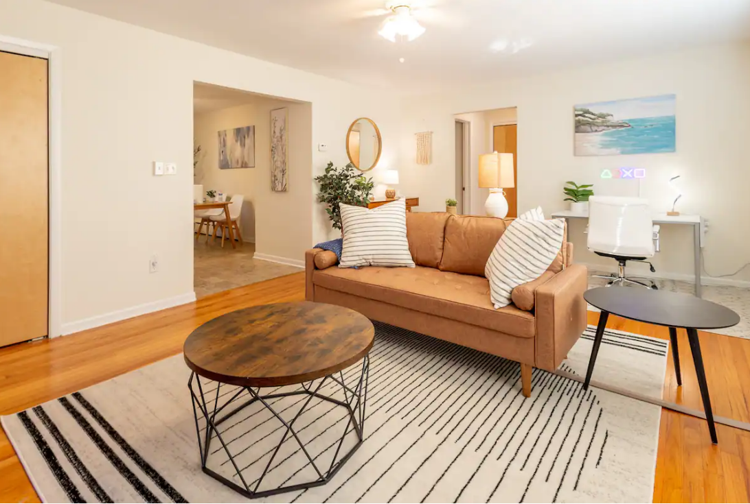 Belleville - 2 Guests, 1 Bedroom, 1 Bathroom
