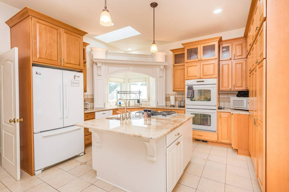 Sequim - 8 Guests, 4 Bedroom, 3 Bathroom