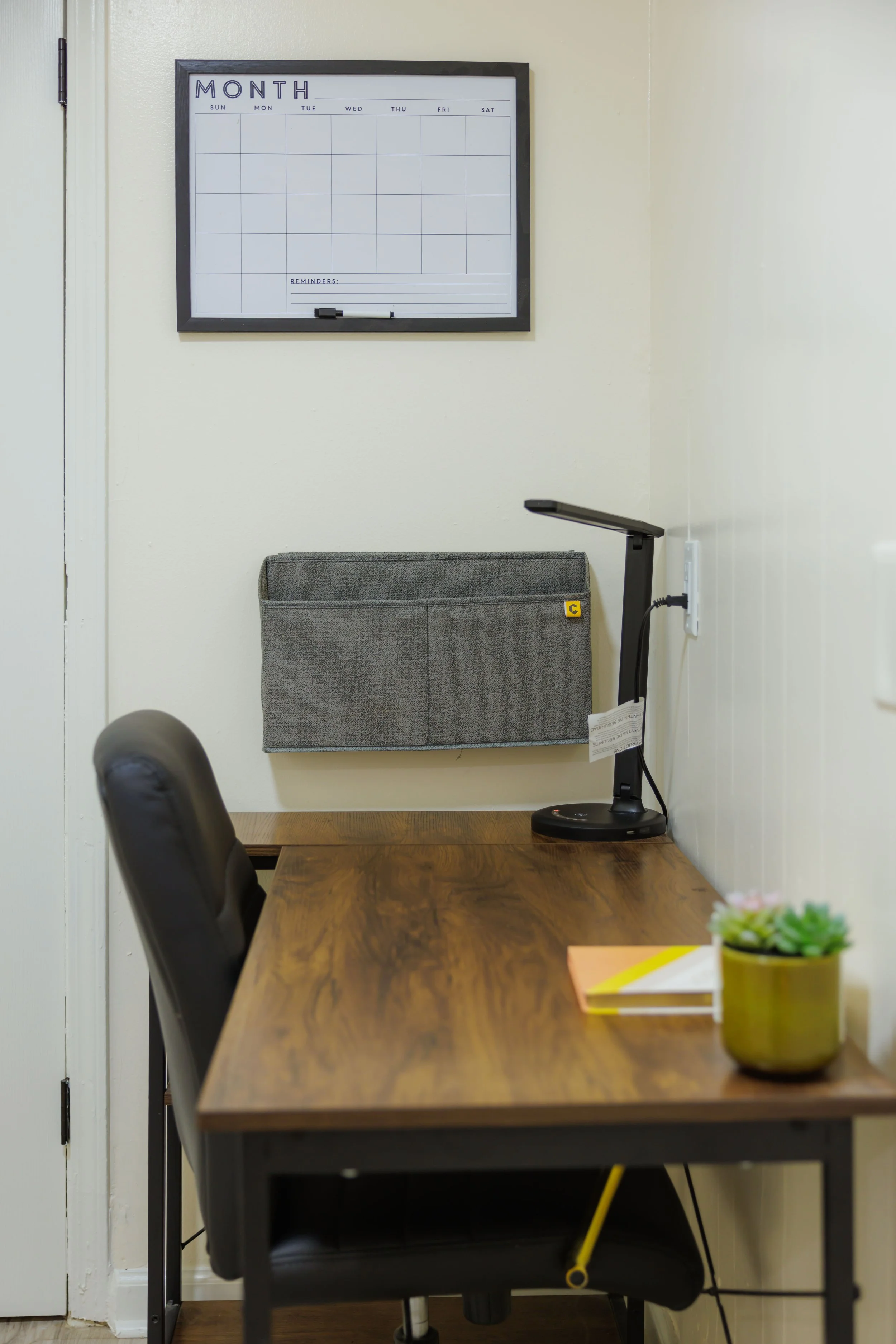 Dedicated workspace with high-speed Wi-Fi for remote professionals, traveling teams, and corporate stays in Memphis.