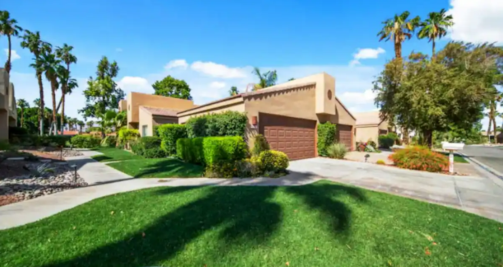 Palm Desert - 10 Guests, 3 Bedroom, 2 Bathroom