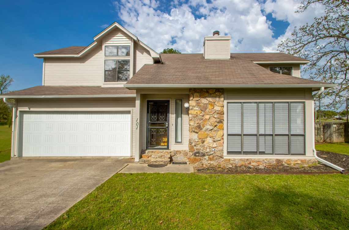 Sherwood - 6 Guests, 3 Bedroom, 2.5 Bathroom