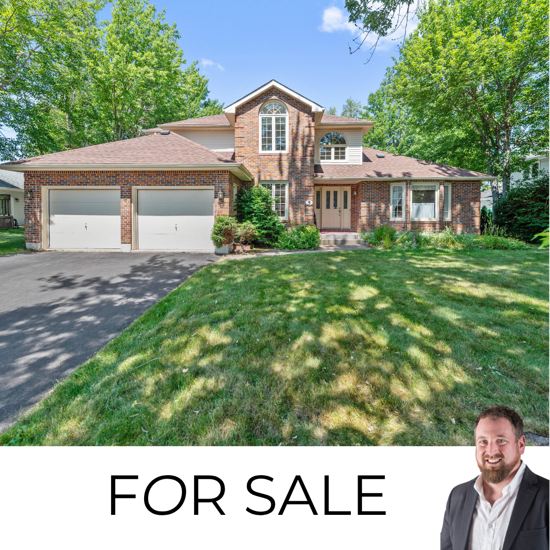 5 Roxborough: For Sale
