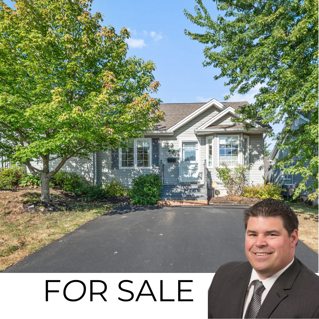 247 Old Coach Rd: For Sale