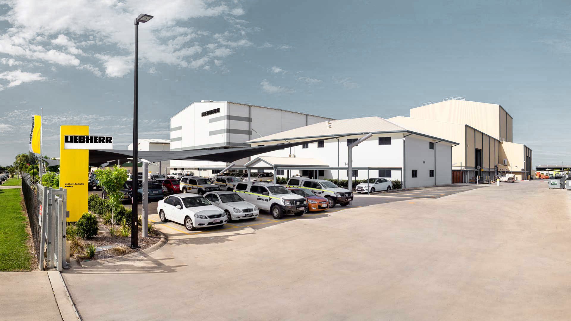 Liebherr Mackay 1_1.jpg