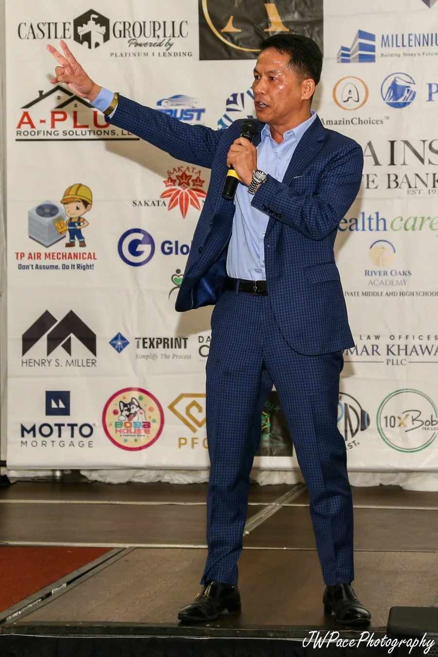 VCCH speaker presenting at a small business workshop