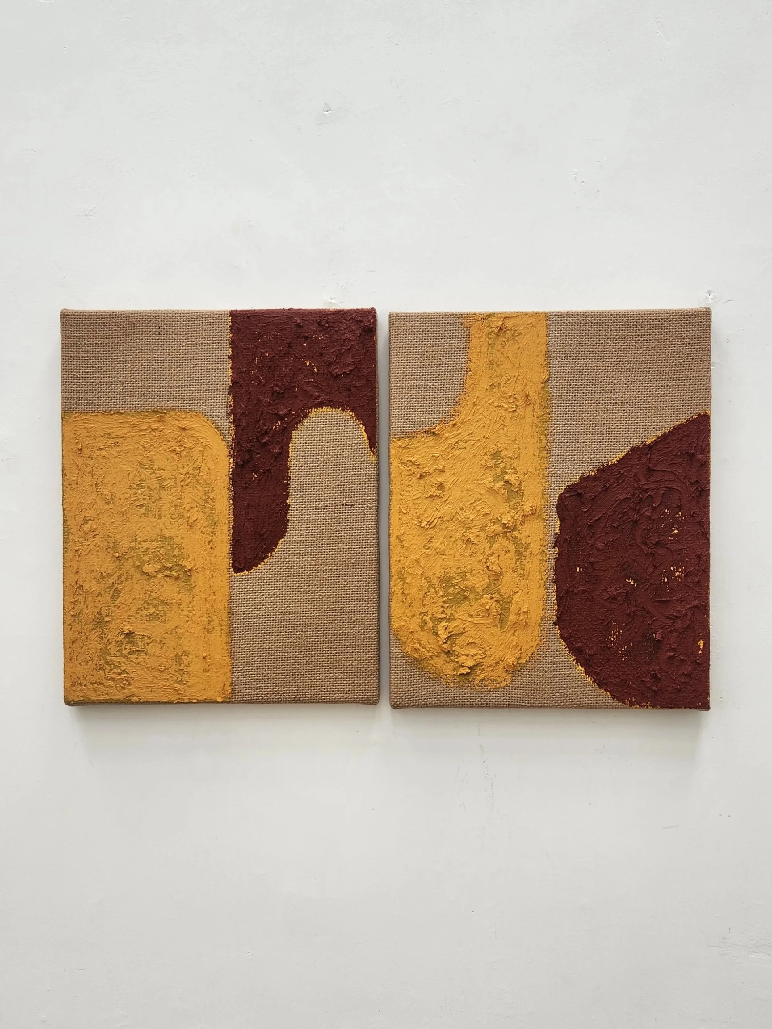 s.t, 2023 | Óleo e gesso sobre juta | 58 x 40 cm (cada)