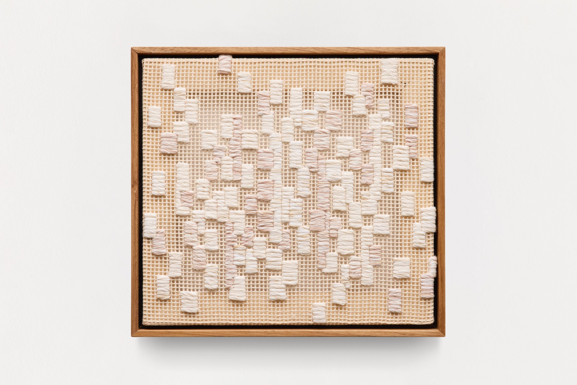 s.t, 2026 | Bordado sobre talagarça | 35 x 38 cm