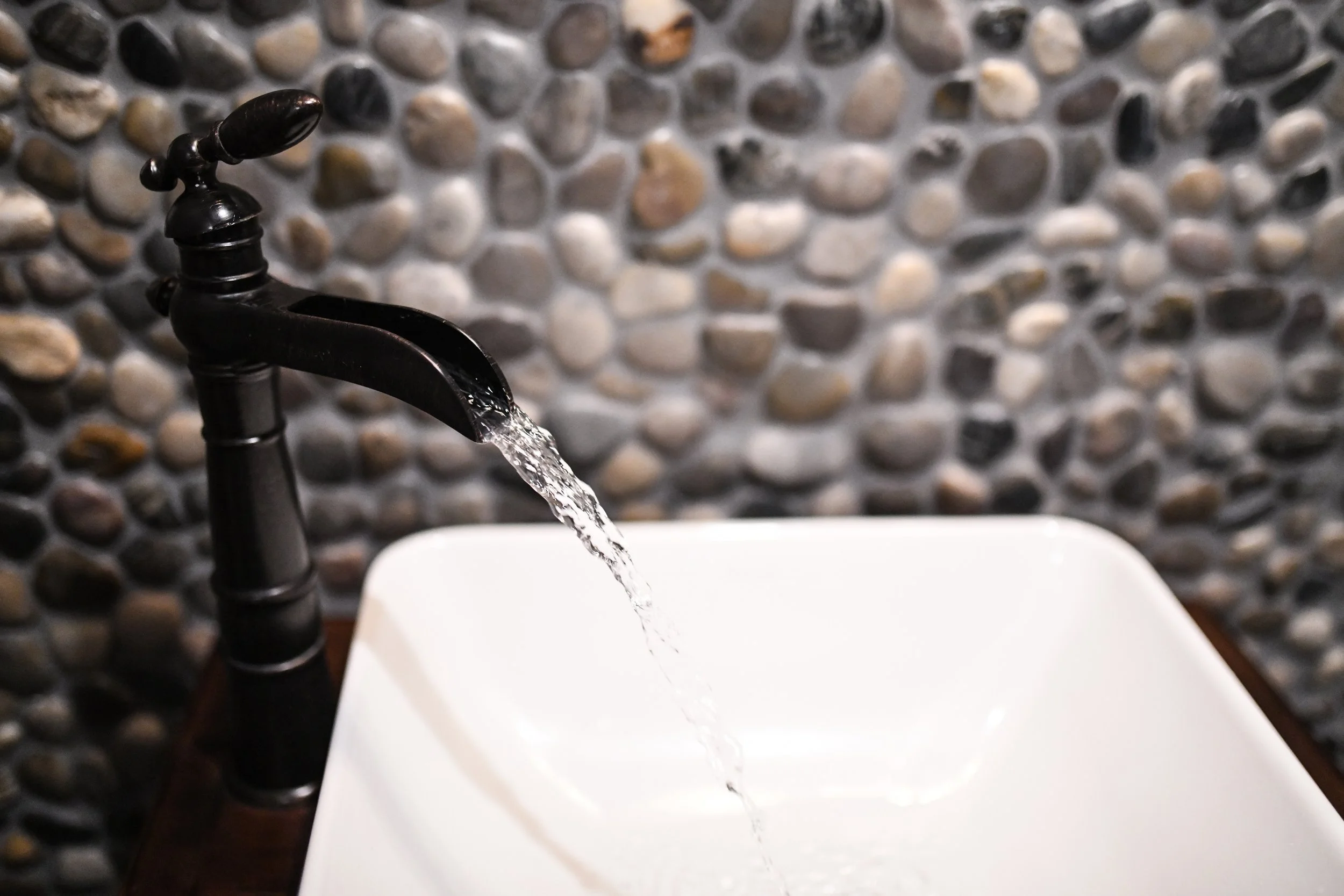 Strong Mechanical Bathroom Faucet Install