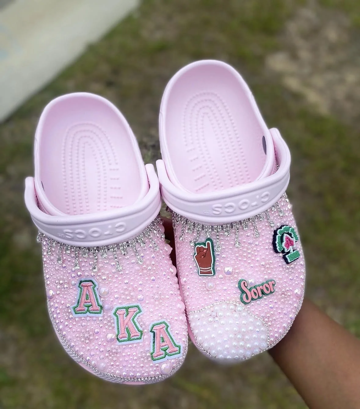 ADULT CROCS
