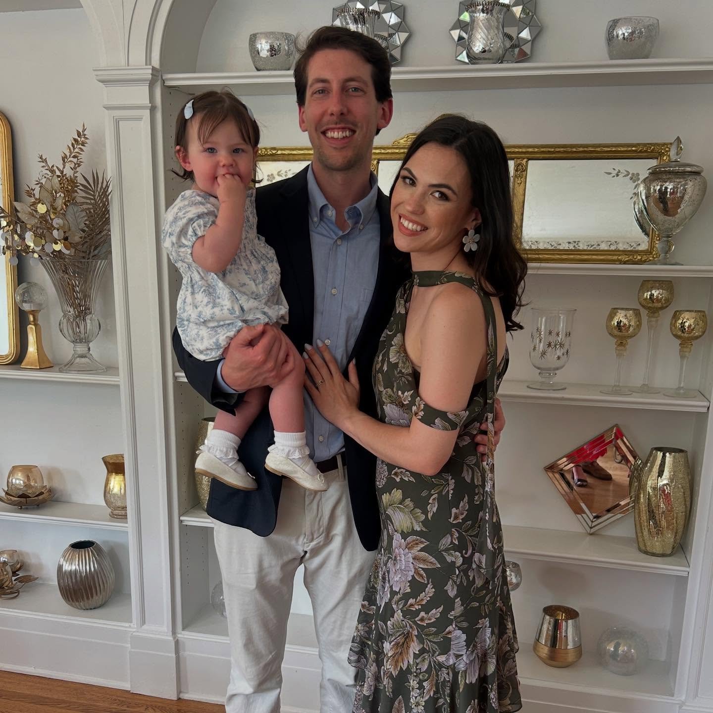 Family pic 🤍 celebrating @timothy.mcmahon.17 and @lysshurleyy