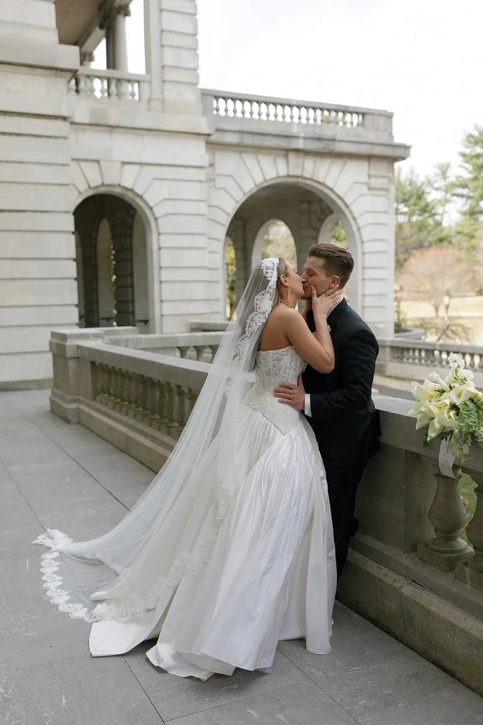 Ronni &amp; AJ's European-Inspired Wedding at Elkins Estate