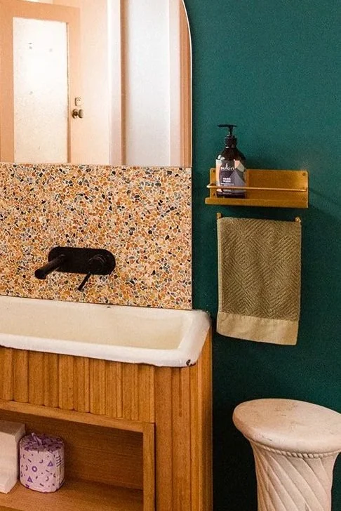 Step 8. Dirty Towels - put all used towles in dirty washing tub in ground floor kitchen