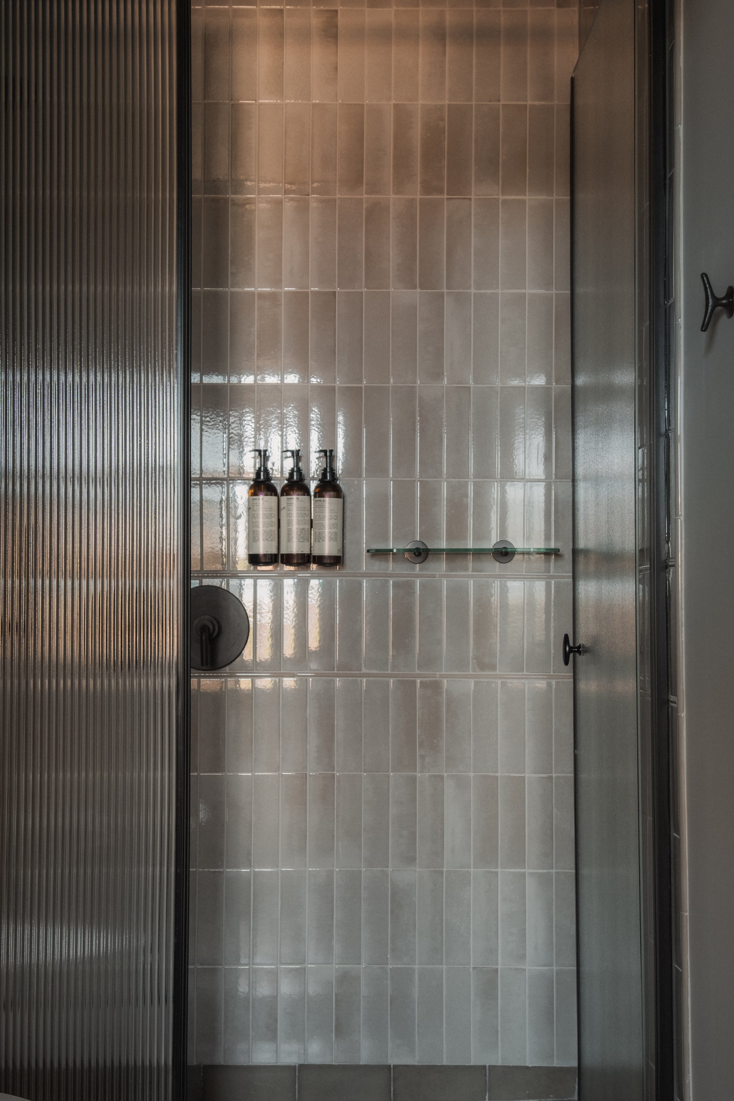 Anna & Bel __ Nick Buckler-026.jpg