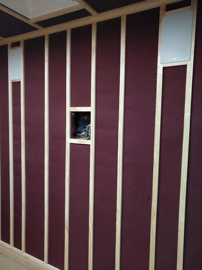 burgundy_room_09.jpg
