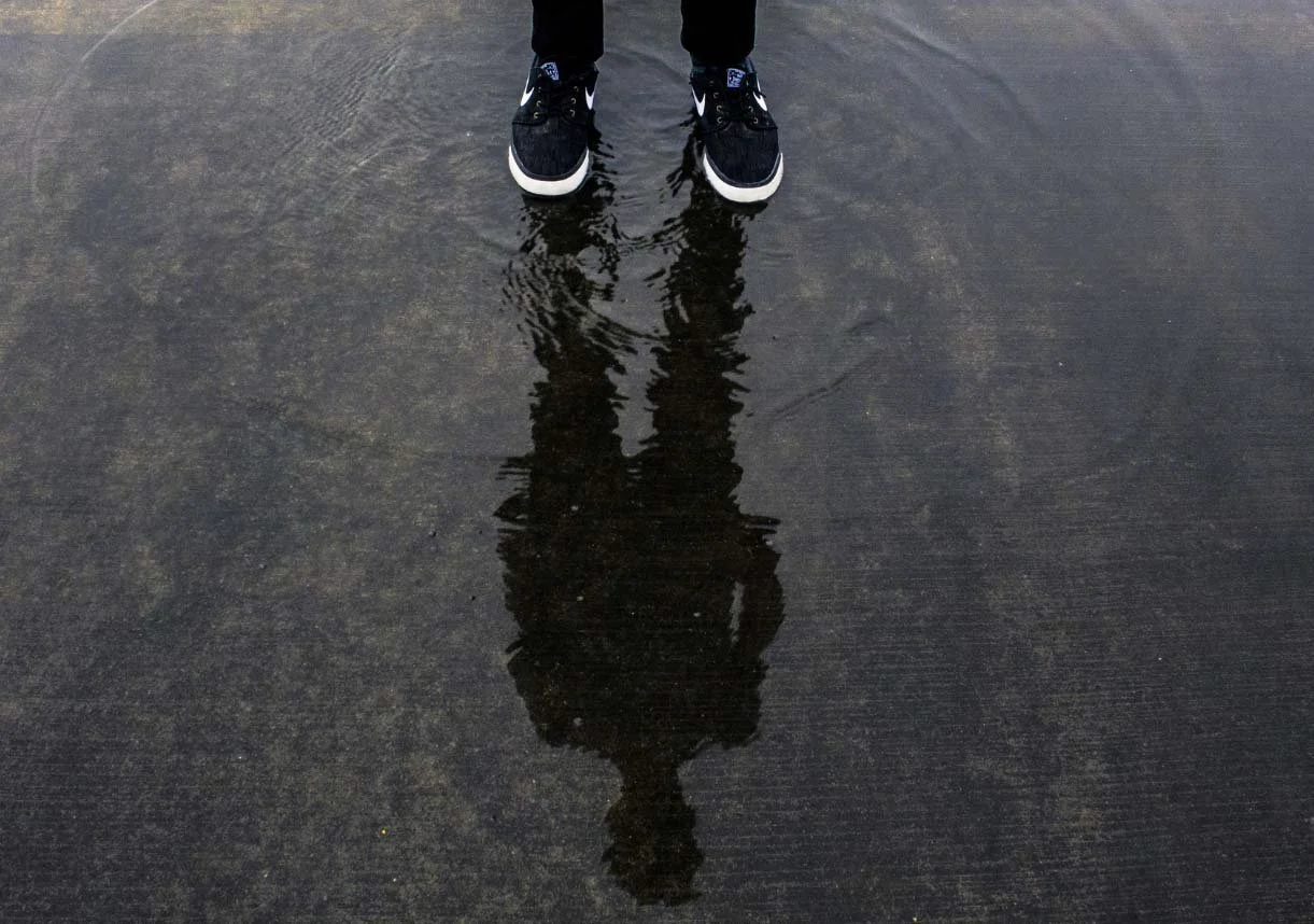 Reflect upon oneself, observe others.
