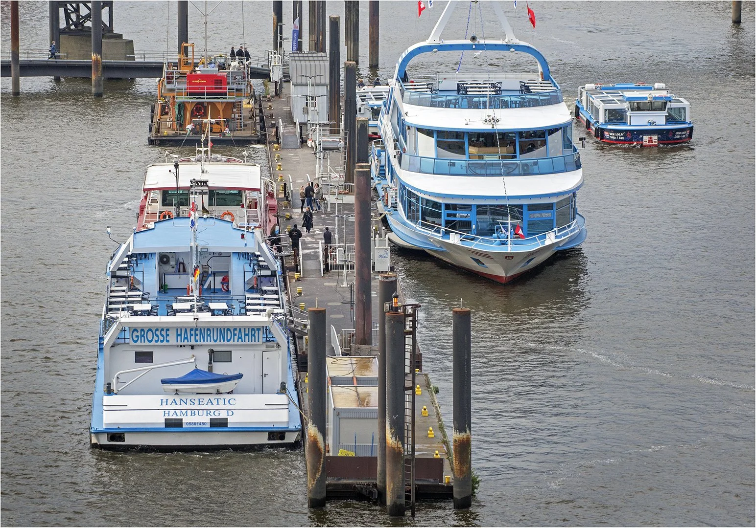 Hamburg Baumgartner 050.jpg