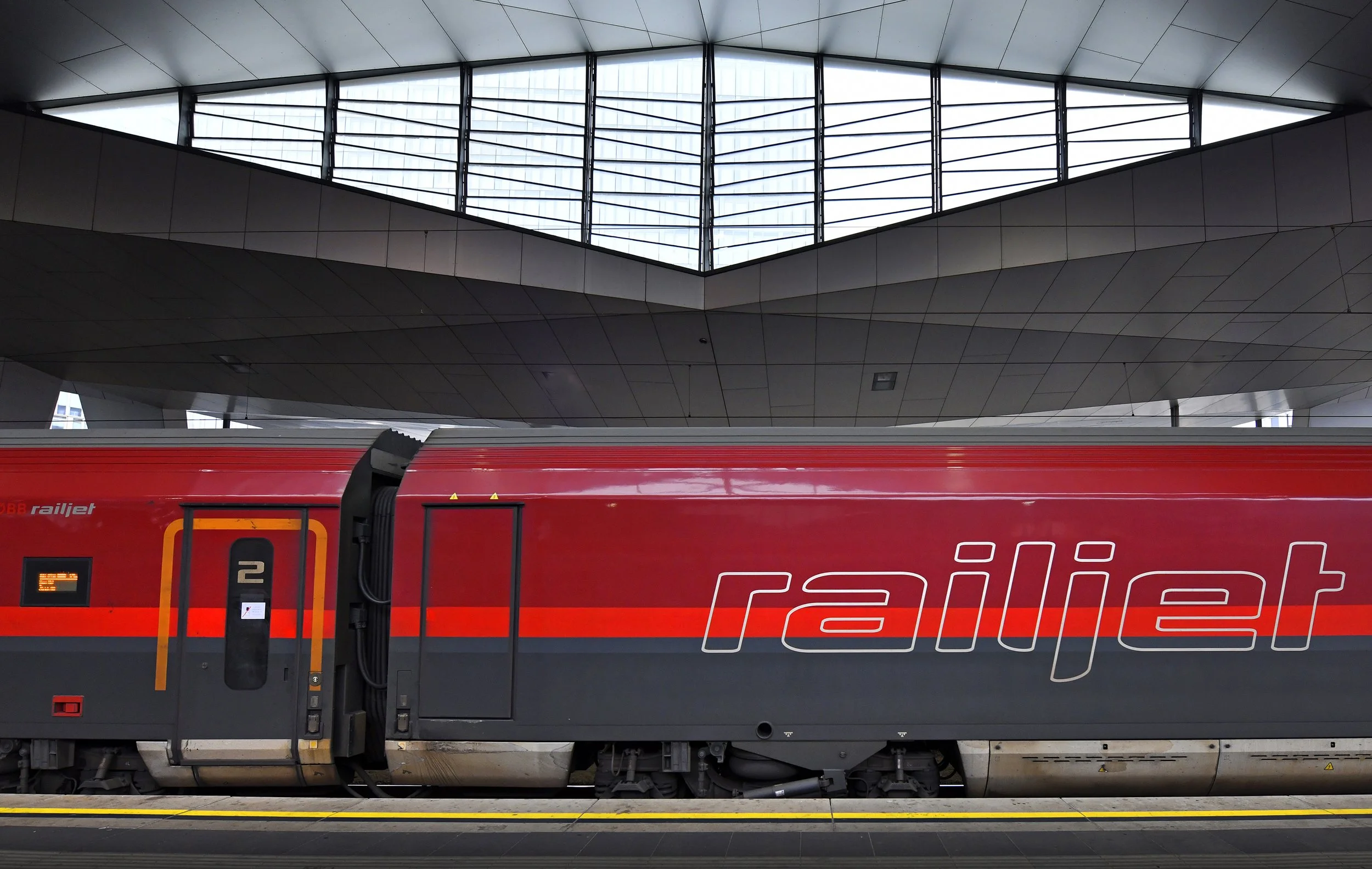 WU und Hauptbahnhof Manfred Baumgartner 23.jpg