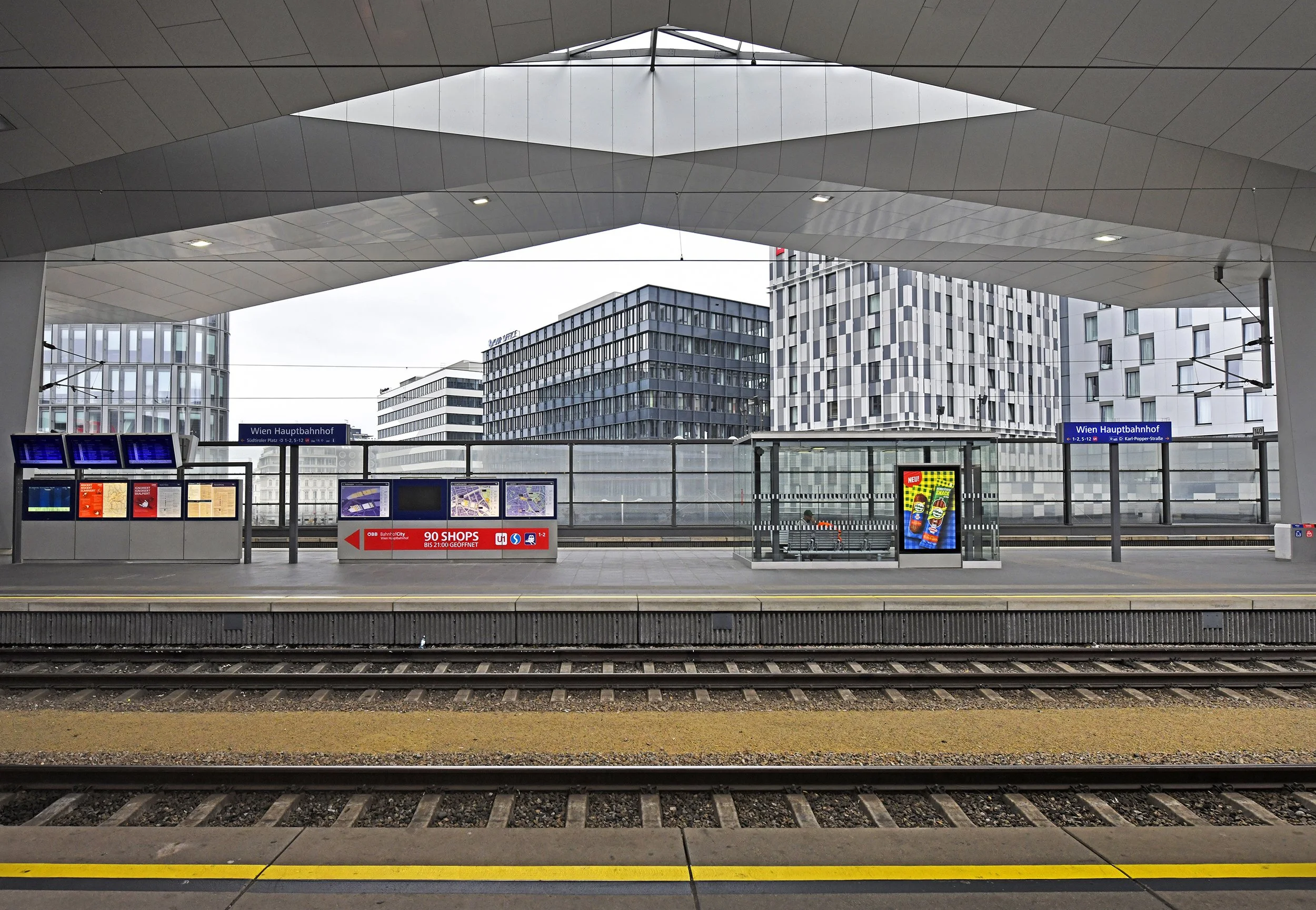 WU und Hauptbahnhof Manfred Baumgartner 22.jpg
