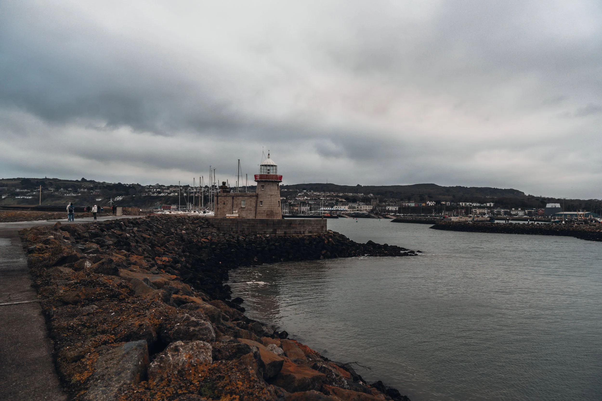  Fotograf/-in:  Gabriela Pintea  
 Titel:  Howth Lighthouse  
   www.pinteagraphy.com   