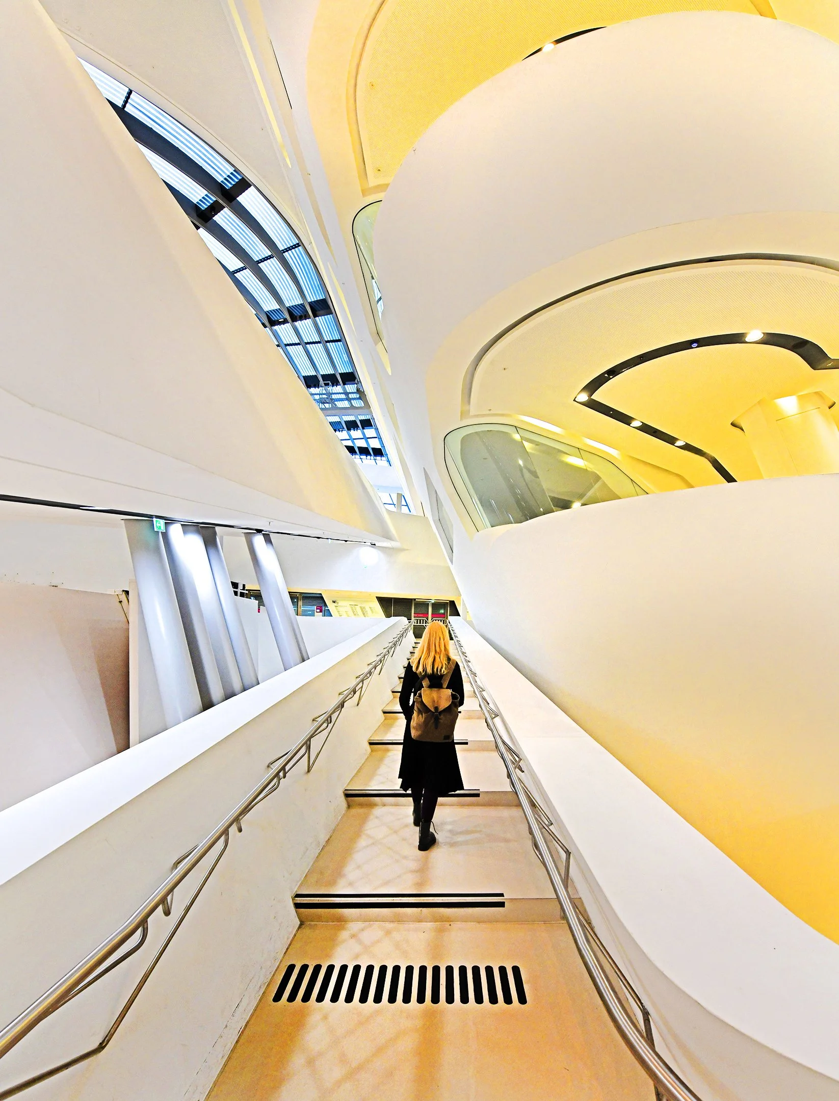 WU und Hauptbahnhof Manfred Baumgartner 12.jpg