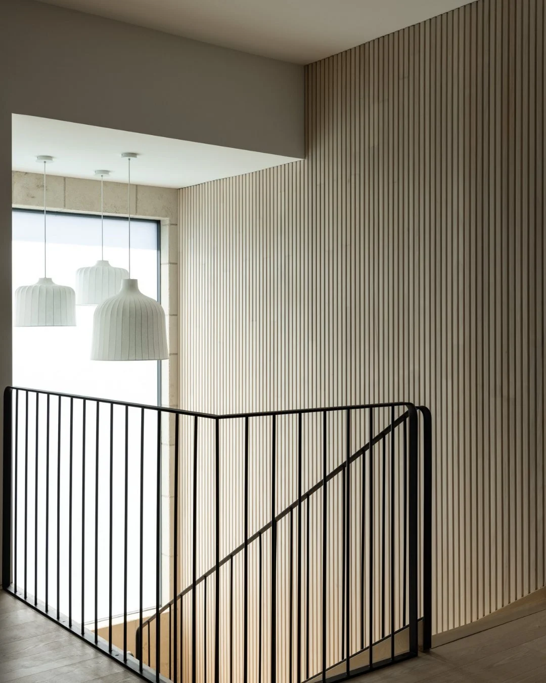 𝘓𝘦𝘵&rsquo;𝘴 𝘵𝘢𝘭𝘬 𝘴𝘵𝘢𝘪𝘳𝘴 🌀⁣
&bull;⁣
Straight, L-shaped, U-turn, floating or spiral&mdash;internal stairs do more than connect levels; they define the flow, feel, and function of your home. ⁣
&bull;⁣
Placement can be a space-saver or a s
