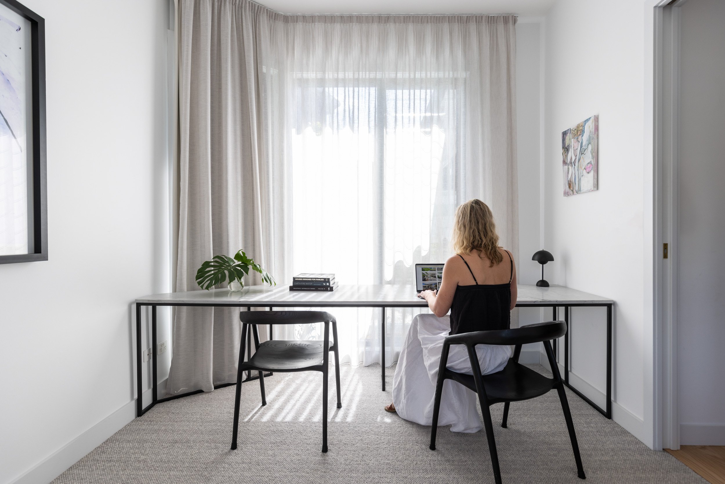 ACTION-plans_iluka-palms-hamptons-luxury-home_Manly-home-office-working_083.jpg