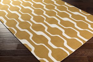 joan6064-576_corner.jpg