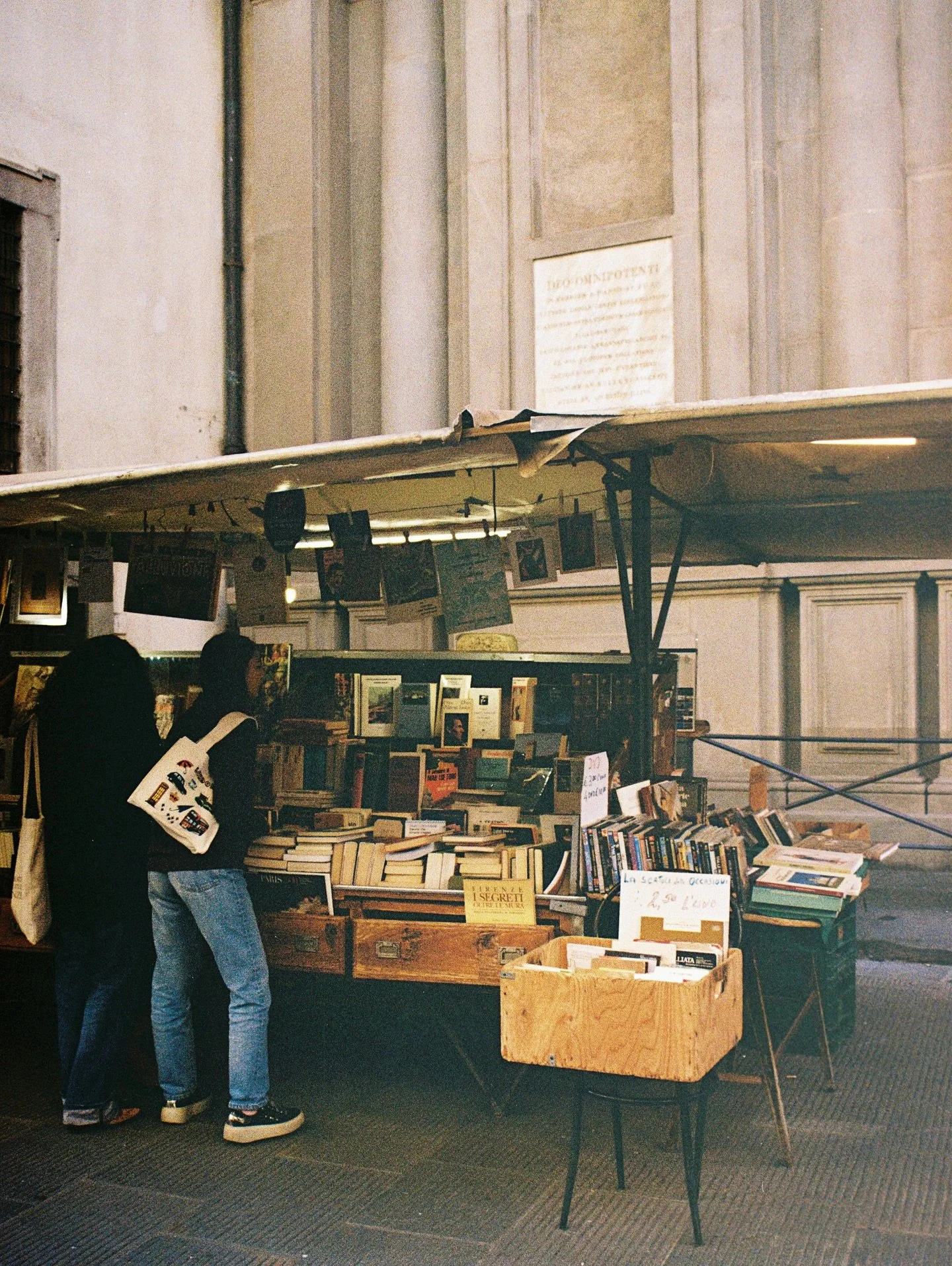 Florence on film 
Kodak Color Plus 200
#onfilm #colorplus200 #kodak #florence 
&bull;
&bull;
&bull;
&bull;
&bull;
#35mm #florence #october #firenze #kodak #colorplus200 #madewithkodak #loadfilm #35mmphotography #classicfilmclub #loadfilm #shootitwith