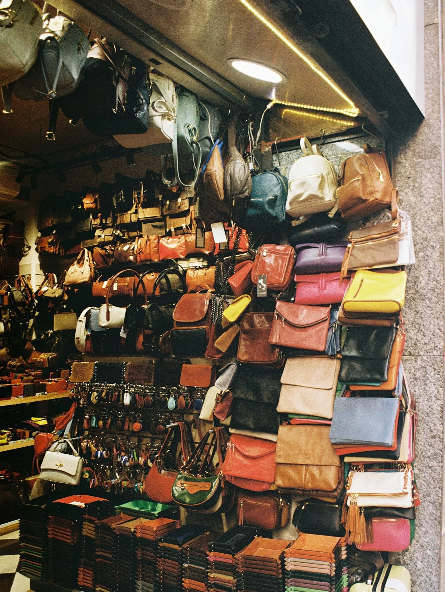 Florence on film 
Kodak Color Plus 200
#onfilm #colorplus200 #kodak #florence 
&bull;
&bull;
&bull;
&bull;
&bull;
#35mm #florence #october #firenze #kodak #colorplus200 #madewithkodak #loadfilm #35mmphotography #classicfilmclub #loadfilm #shootitwith