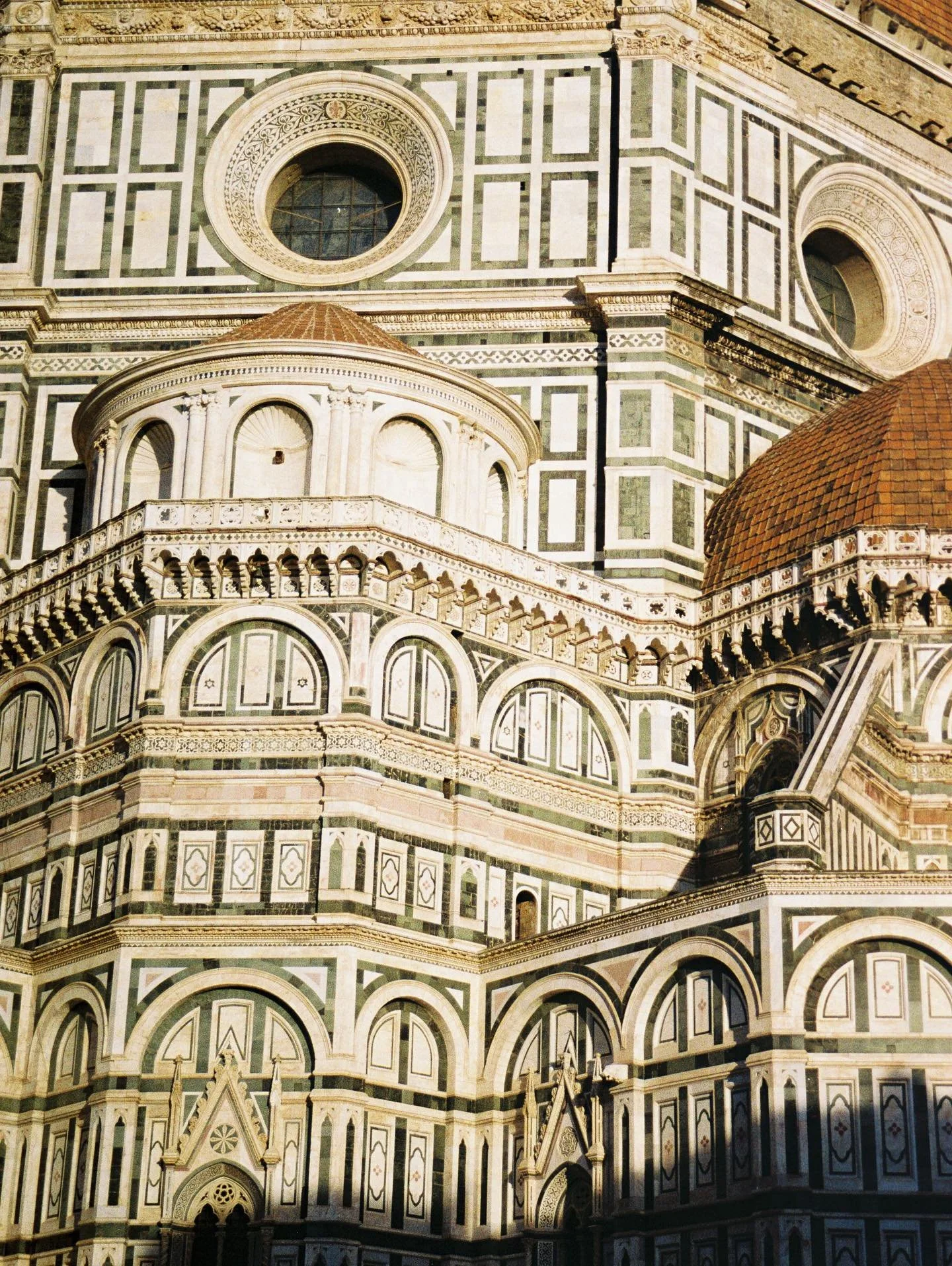 Santa Maria del Fiore in Florence on film
Kodak Color Plus 200
#onfilm #colorplus200 #kodak #florence 
&bull;
&bull;
&bull;
&bull;
&bull;
#35mm #florence #october #firenze #kodak #colorplus200 #madewithkodak #loadfilm #35mmphotography #classicfilmclu