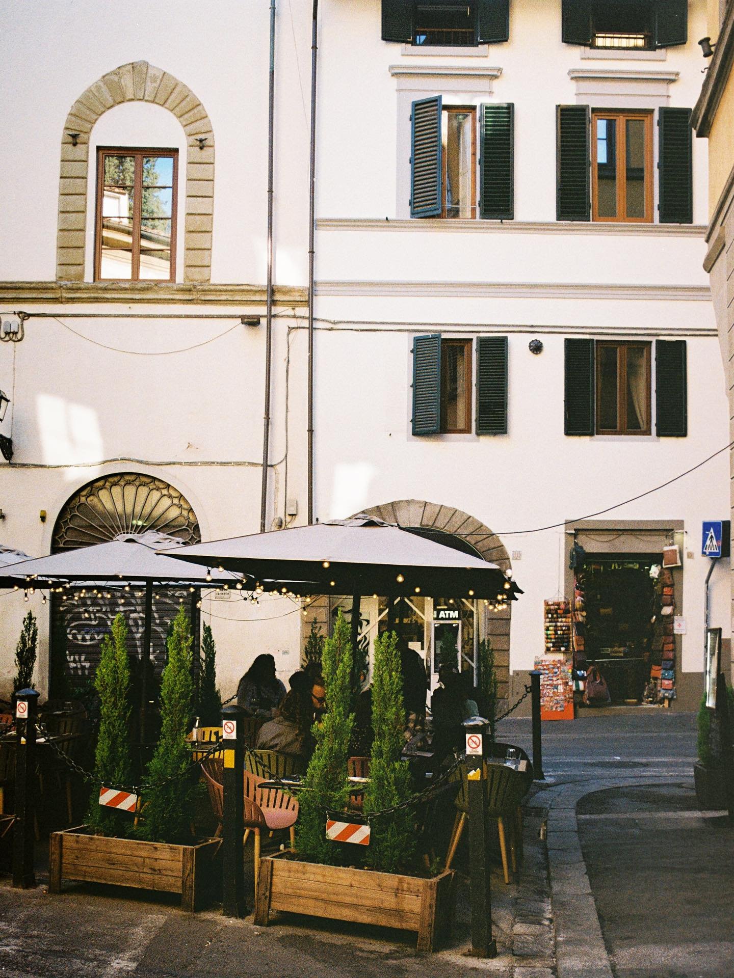 Florence on film 
Kodak Color Plus 200
#onfilm #colorplus200 #kodak #florence 
&bull;
&bull;
&bull;
&bull;
&bull;
#35mm #florence #october #firenze #kodak #colorplus200 #madewithkodak #loadfilm #35mmphotography #classicfilmclub #loadfilm #shootitwith