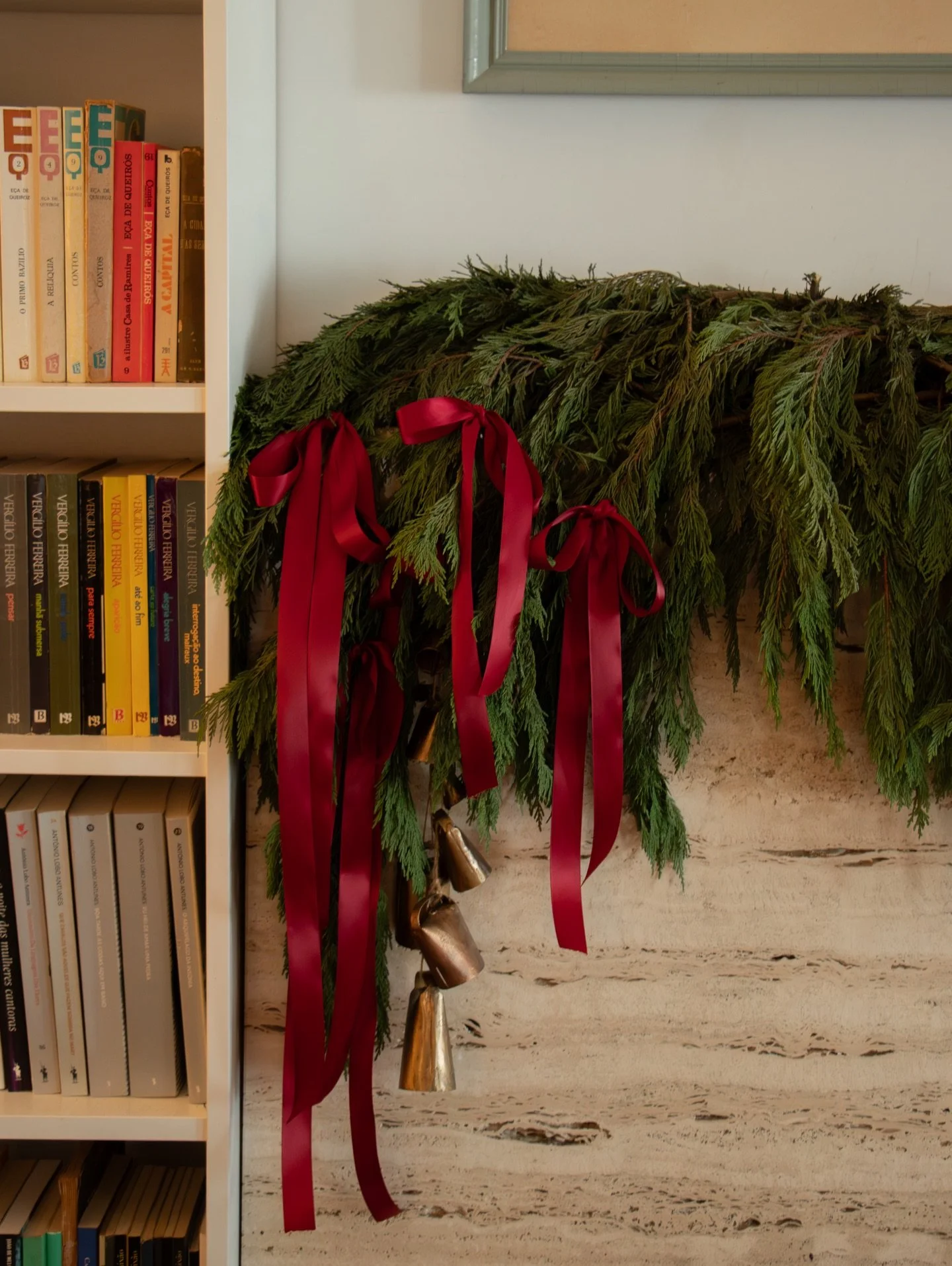 Christmas fireplace reveal ✨
#christmas #fireplace