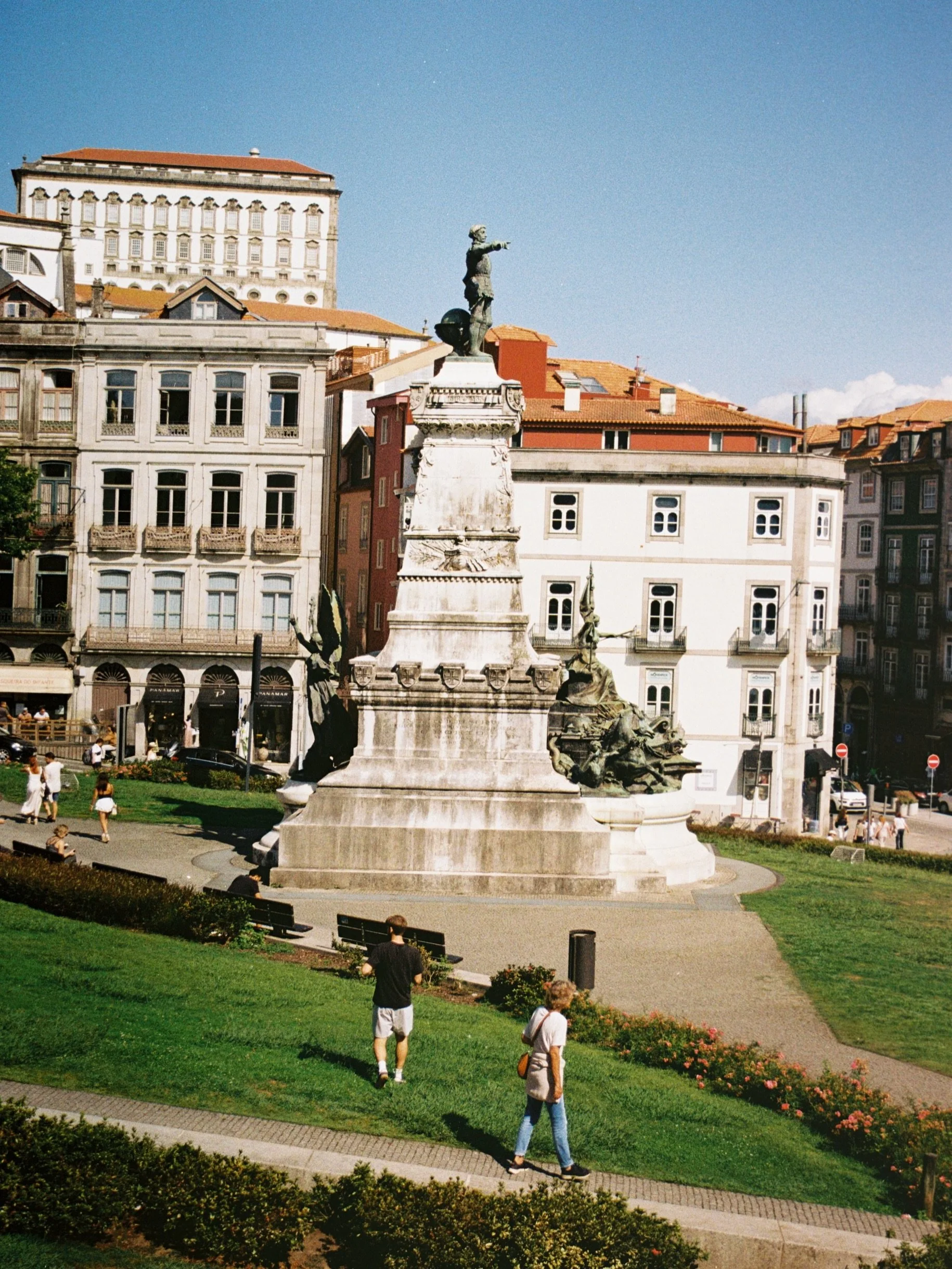 Porto on film 
Gold 200, Portra 400 and Ektar 100
#porto #kodak #madewithkodak #filmphotography