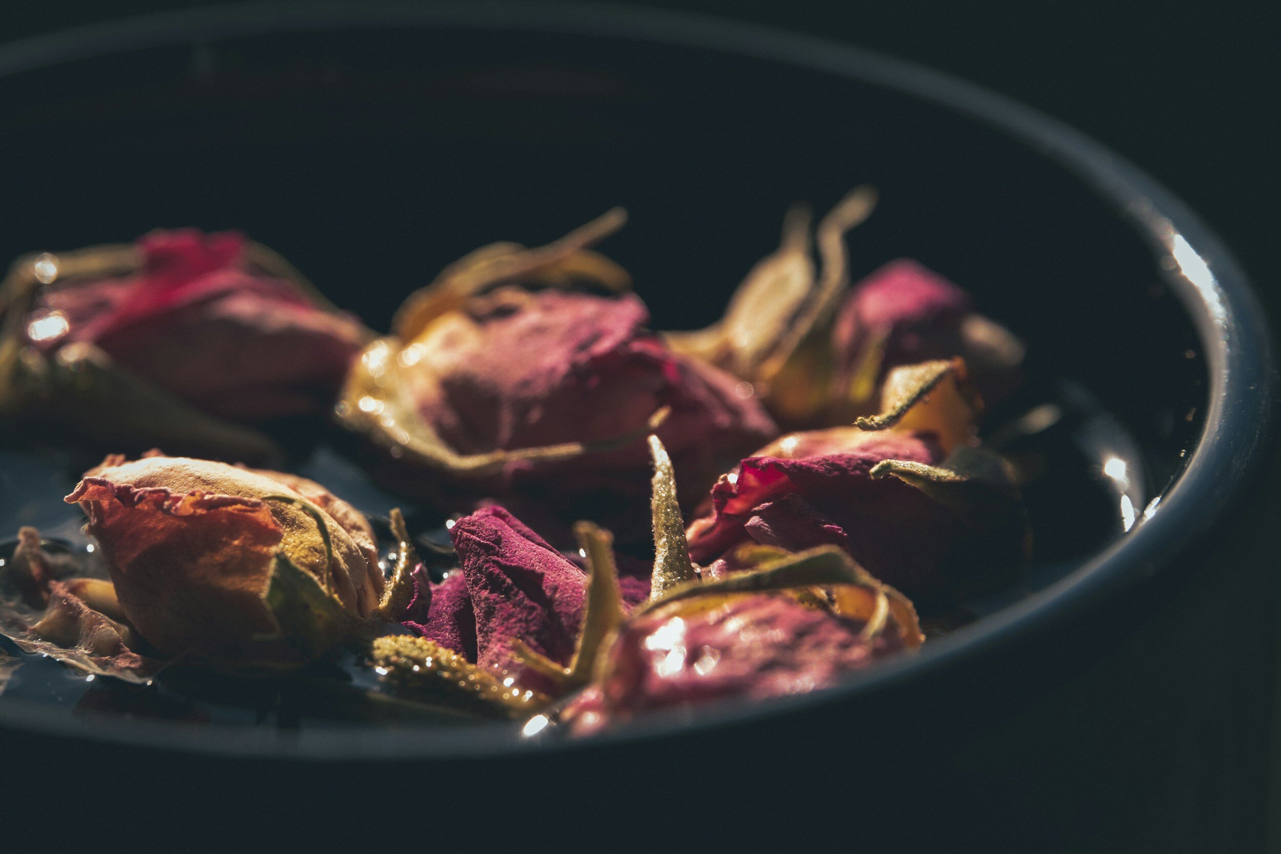 Rose Syrup: Σιροπι Απο Βιολογικα Ροδοπεταλα & Κανελα Κεϋλανης