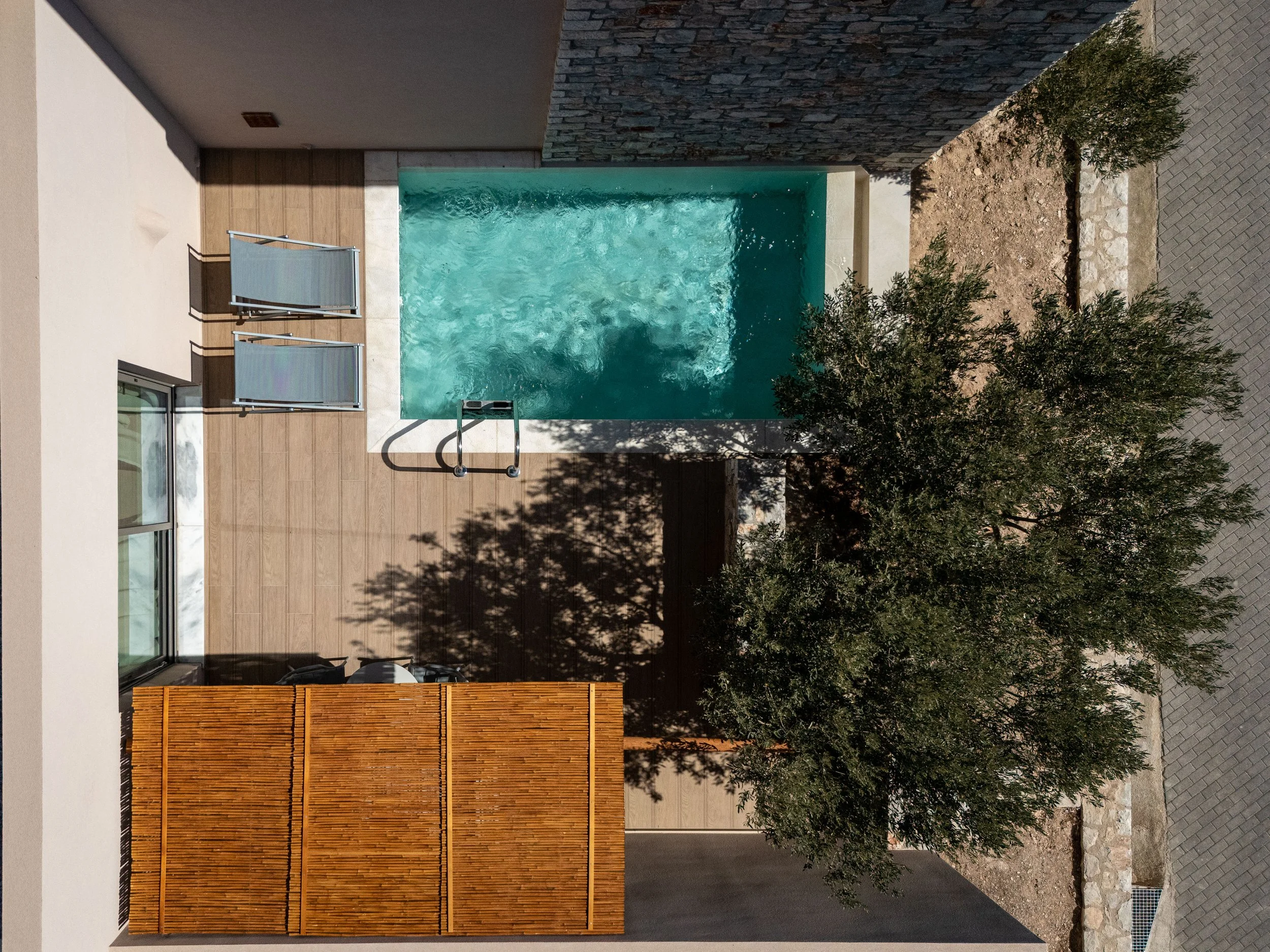 Heromylos-Suite12.jpg